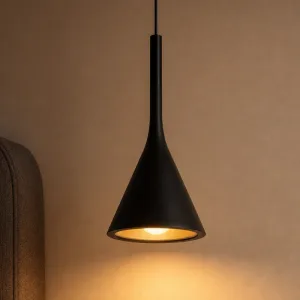 Moderne Scandinavische aluminium hangende kroonluchter plafondlamp met LED-lampenkap