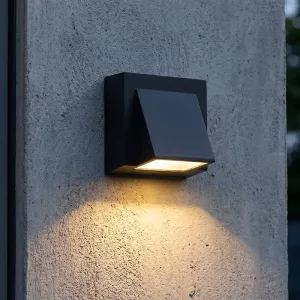 Minimalistische LED-wandlamp voor buiten met neerwaarts licht